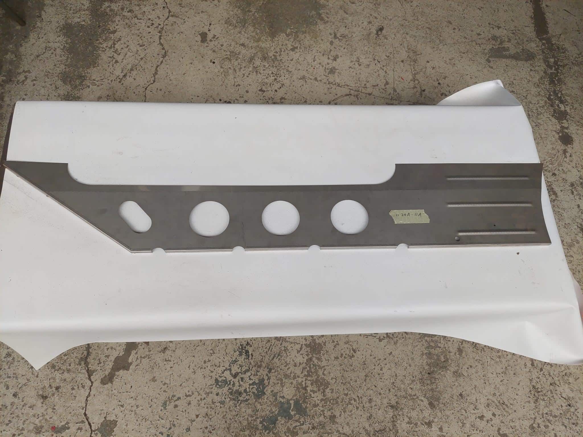 Stainless Inside Rocker Panel Side, Right 11-34a-11a